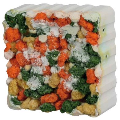 Trixie (Трикси) Gnawing Stone with Algae and Croquettes - Минерал для кроликов и мелких грызунов с овощными крокетами и морскими водорослями 80 г